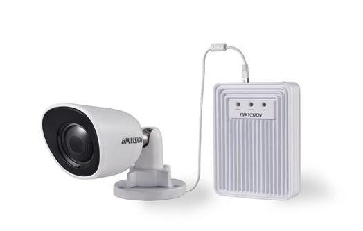 DS-2CD6426F-50 - 2MP IP kamera; 8m kabel; obj. 4mm