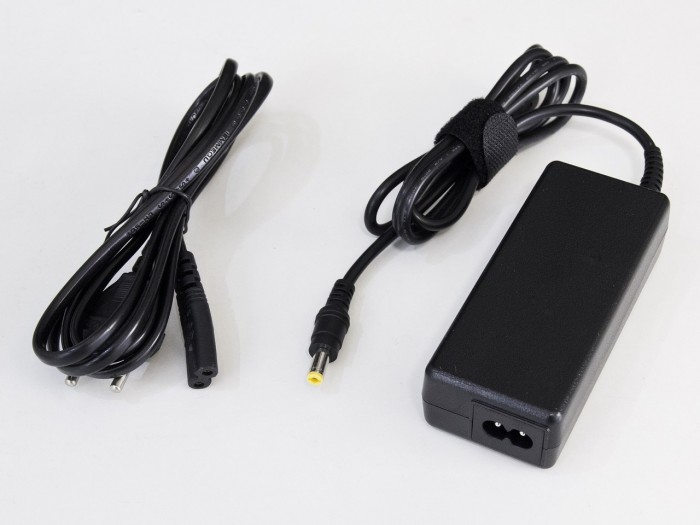 Napájecí zdroj 24V 2A 48W pro RouterBOARD MikroTik, ALIX (vč. 3pinového kabelu, DC plug 2,1*5,5mm)